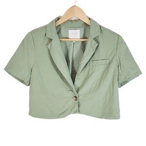 Maison D' Amelie Short Sleeve Cropped Blazer Jacket Size Medium
